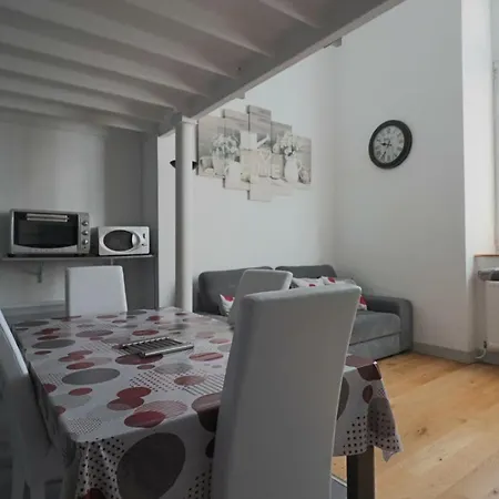 Les Volcans - Guillaume Lacoste Apartment