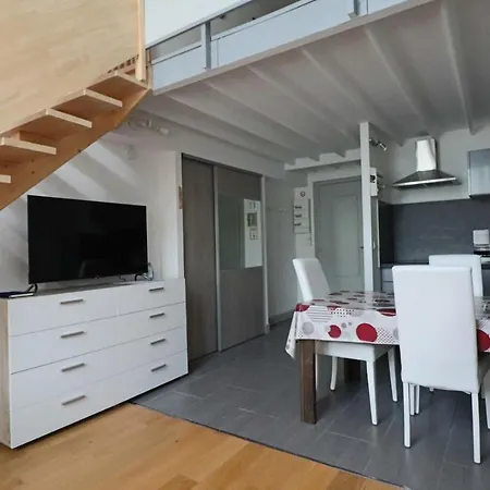 Apartment Les Volcans - Guillaume Lacoste